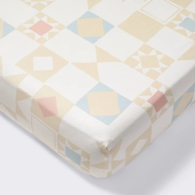 Cotton Fitted Crib Sheet - Quilt - Cloud Island™ 6 Cotton Fitted Crib Sheet - Quilt - Cloud Island™ - Image 4