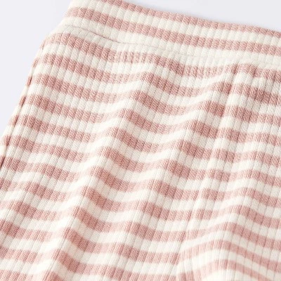 Baby Girls' 2pc Dog Floral T-Shirt Shirt & Bike Shorts Set - Cloud Island™ Cream 5 Baby Girls' 2pc Dog Floral T-Shirt Shirt & Bike Shorts Set - Cloud Island™ Cream - Image 3