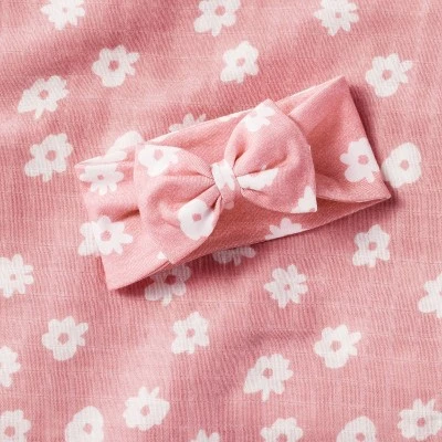 Hospital Muslin Swaddle And Headwrap Gift Set - Pink - Cloud Island™ 4 Hospital Muslin Swaddle And Headwrap Gift Set - Pink - Cloud Island™ - Image 2