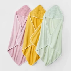Baby Girls' 3pk Hooded Towel - Cloud Island™ -Target GUEST c65421ec 0f16 41c5 b6da 5536c2fbcb45