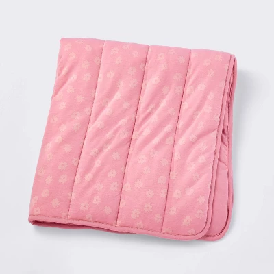 Rayon From Bamboo Jersey Quilted Blanket - Ditsy Floral - Pink - Cloud Island™ 6 Rayon From Bamboo Jersey Quilted Blanket - Ditsy Floral - Pink - Cloud Island™ - Image 4
