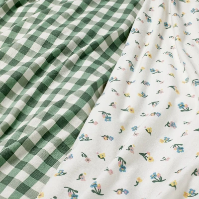 Fitted Jersey Crib Sheet -Floral Gingham Green - 2pk - Cloud Island™ 4 Fitted Jersey Crib Sheet -Floral Gingham Green - 2pk - Cloud Island™ - Image 2